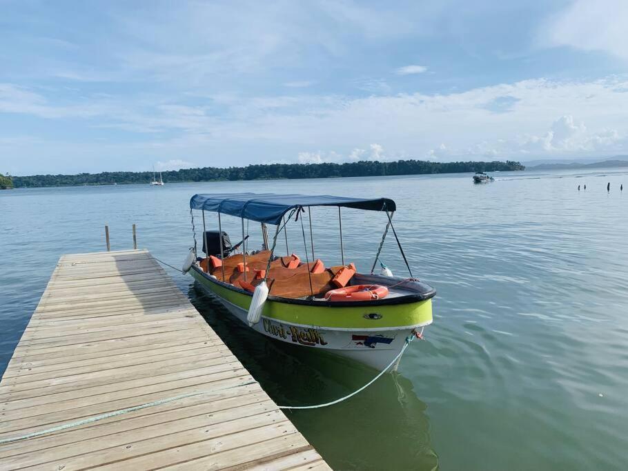 El Jaguar Hostel Bocas Town Kültér fotó