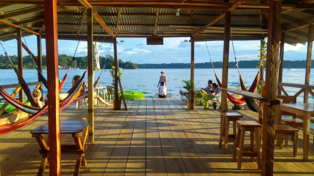 El Jaguar Hostel Bocas Town Kültér fotó